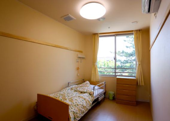 静かな居室の風景