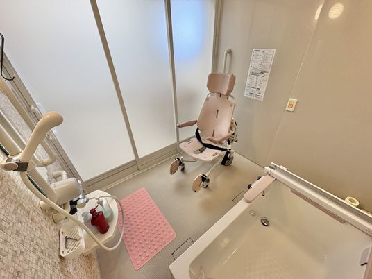 介護用バスルーム