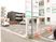 施設の駐車場外観  