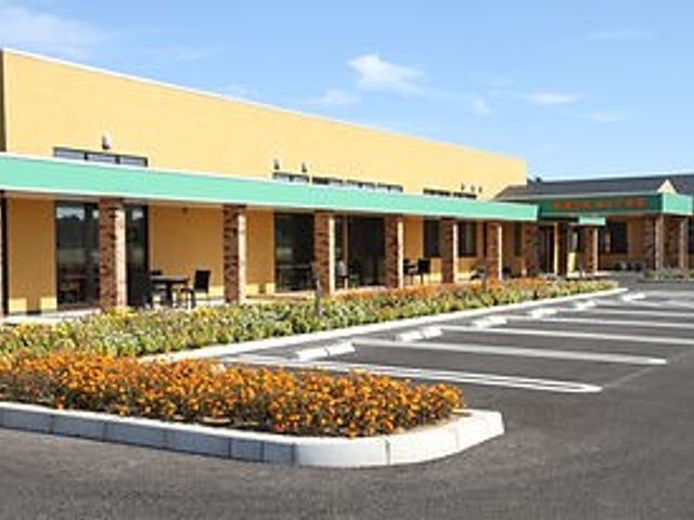 ゆとりの外観 外観 広々とした敷地に建つ落ち着いた色合いの建物です。安らぎと開放感を感じる設計になっています。