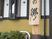 看板と建物外観  