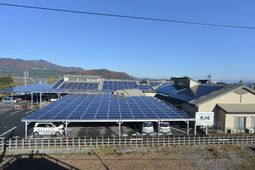 太陽光パネル付き建物
