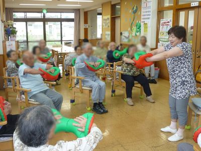 訓練中の明るい教室