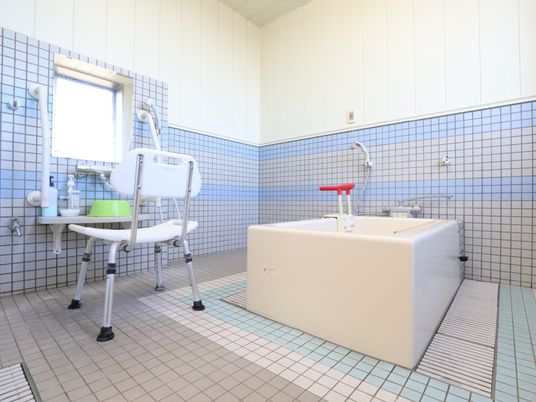 バリアフリー仕様の浴室