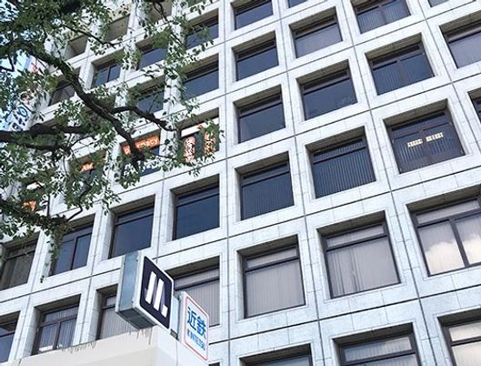 外観の建物正面  
