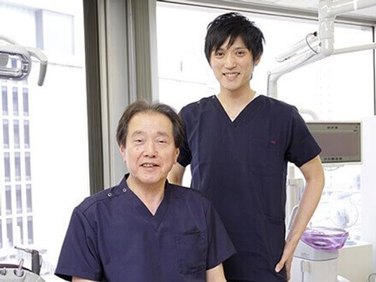 スタッフ2人の理美容室  