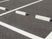駐車場の白線と車止め  