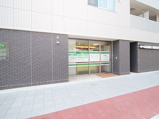建物の出入口  