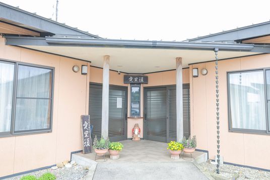 穏やかな雰囲気のエントランス