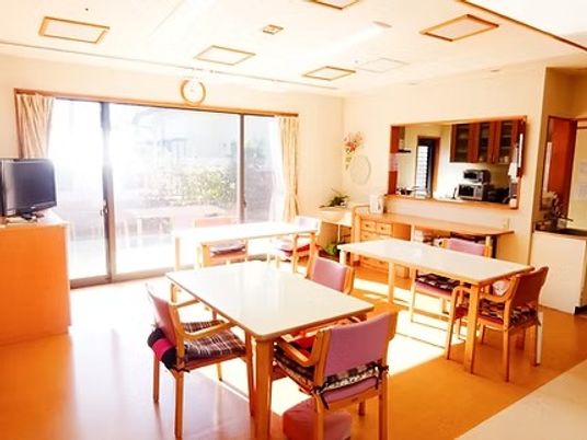 明るい食堂  