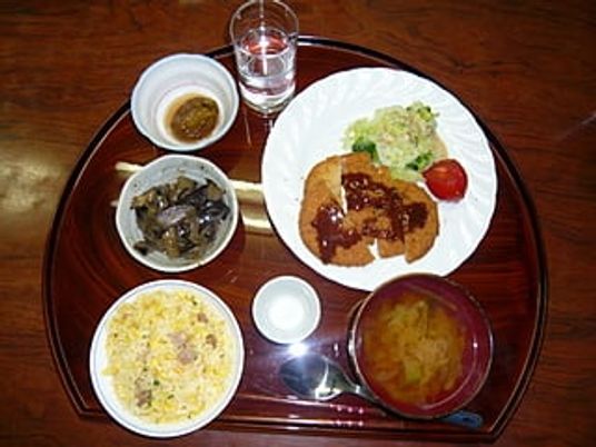 家庭的な和食ランチ