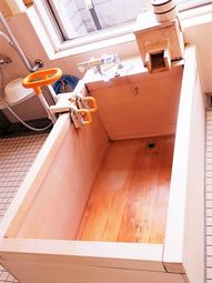 和風の清潔な浴室