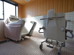 機能訓練機器が整った部屋