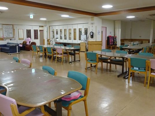 広い食堂の様子  