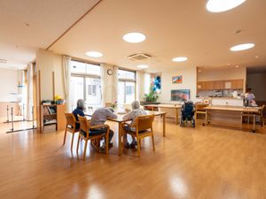 広々としたラウンジ