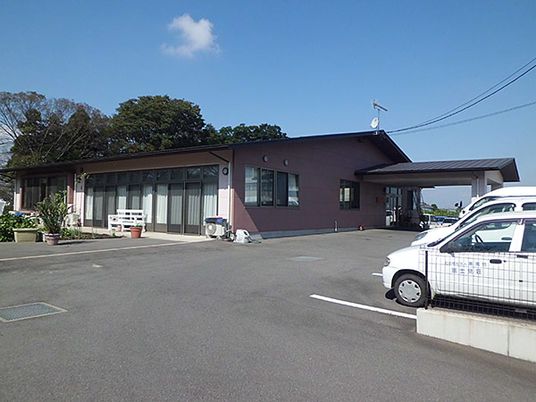 駐車場がある外観  