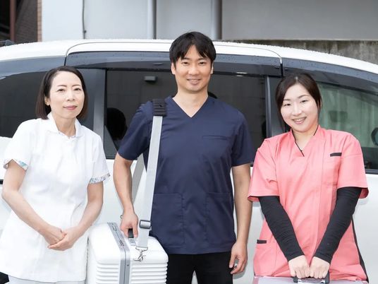 送迎前のスタッフ  