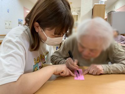 共同作業する様子