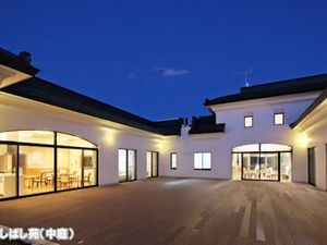 中庭のある外観  