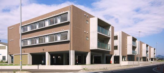 モダンな建物の外観