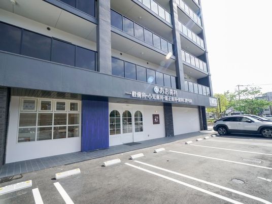 外観の駐車場  
