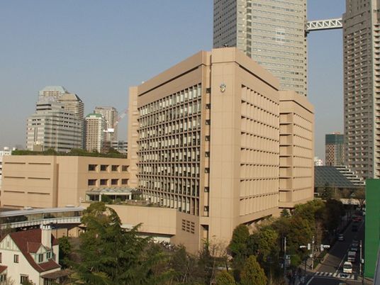 高層の建物外観  