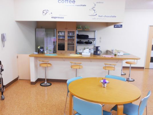 カフェ風の空間