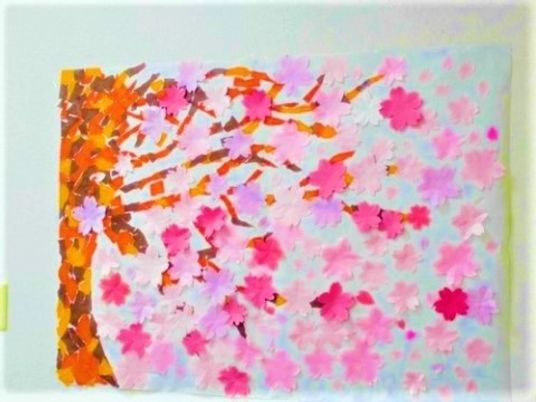 桜の木の壁画