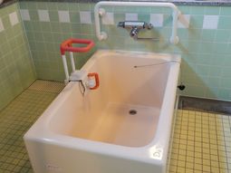 安全な設計の浴室