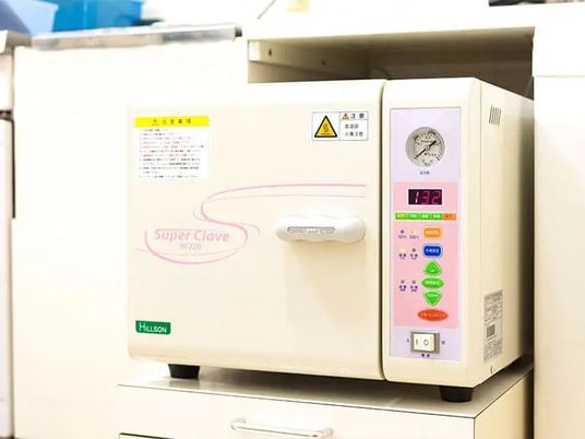 高温設定の洗浄機機器  