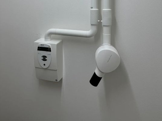 換気設備の壁面  