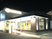夜の施設外観  