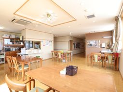 広々とした快適なダイニング