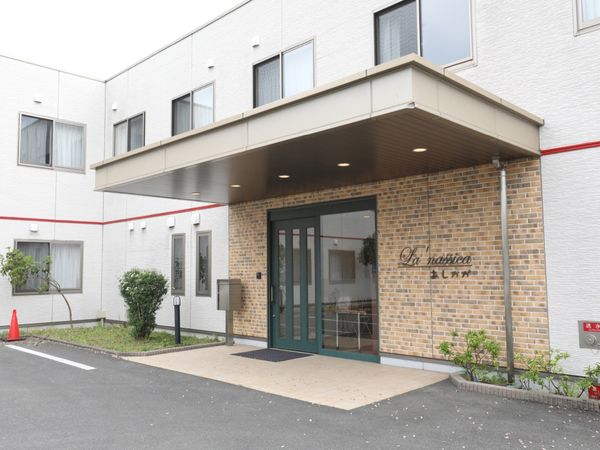 清潔感のあるエントランス