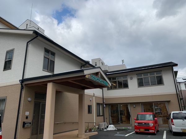 施設の外観