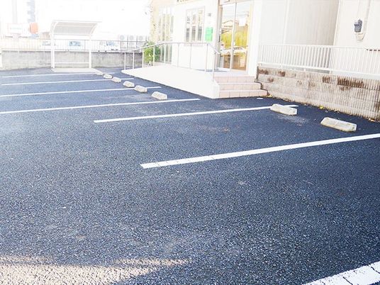 駐車場の入口  