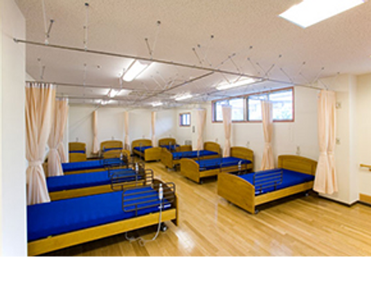 窓際に面した居室