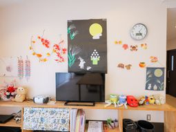 季節飾りのあるリビング  