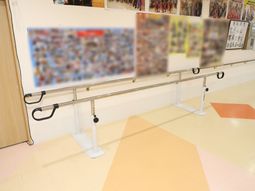 機能訓練用歩行器