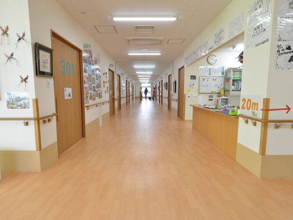 明るい廊下