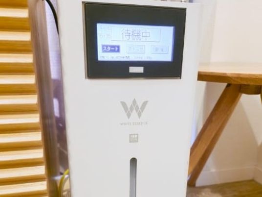 空気清浄機のある廊下  