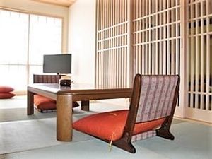 和室の座席とテーブル