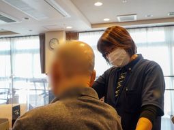 ケアスタッフと利用者の交流