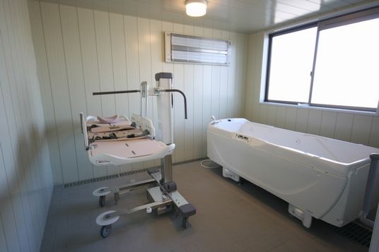 車椅子対応の浴室