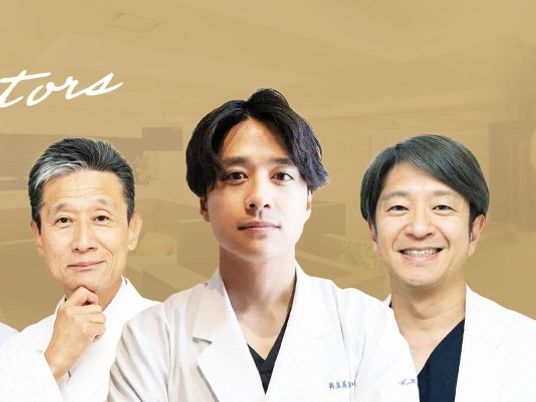 スタッフ3人の集合  