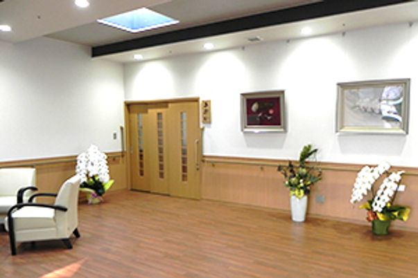 落ち着いた空間の廊下