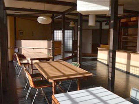 デイサービスセンター すまいるよろずの外観