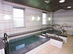 清潔感のある浴室