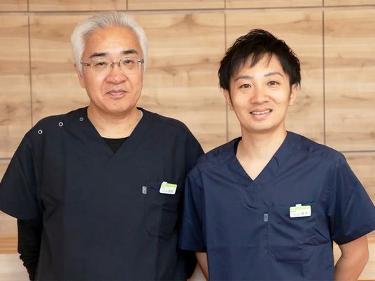 スタッフ2人の様子  
