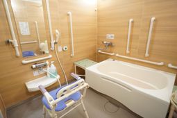 バリアフリー浴室設備
